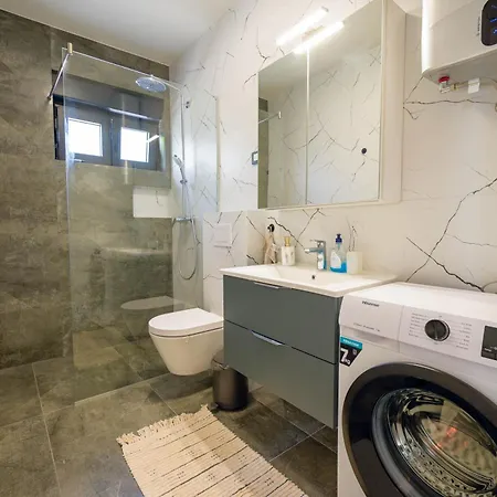 Luxi Apartment Murter